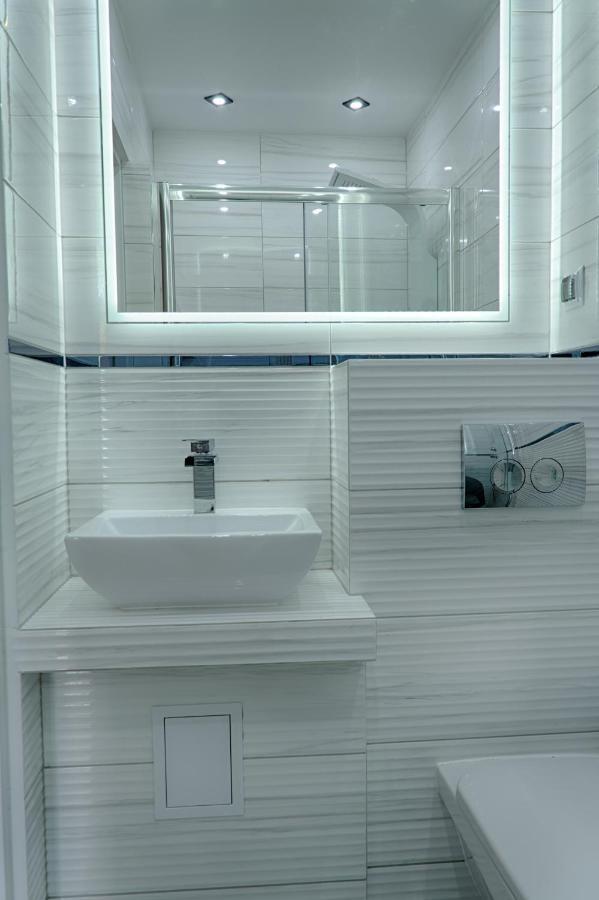 Apartament Sto Metrow Od Morza Swinoujscie Dış mekan fotoğraf